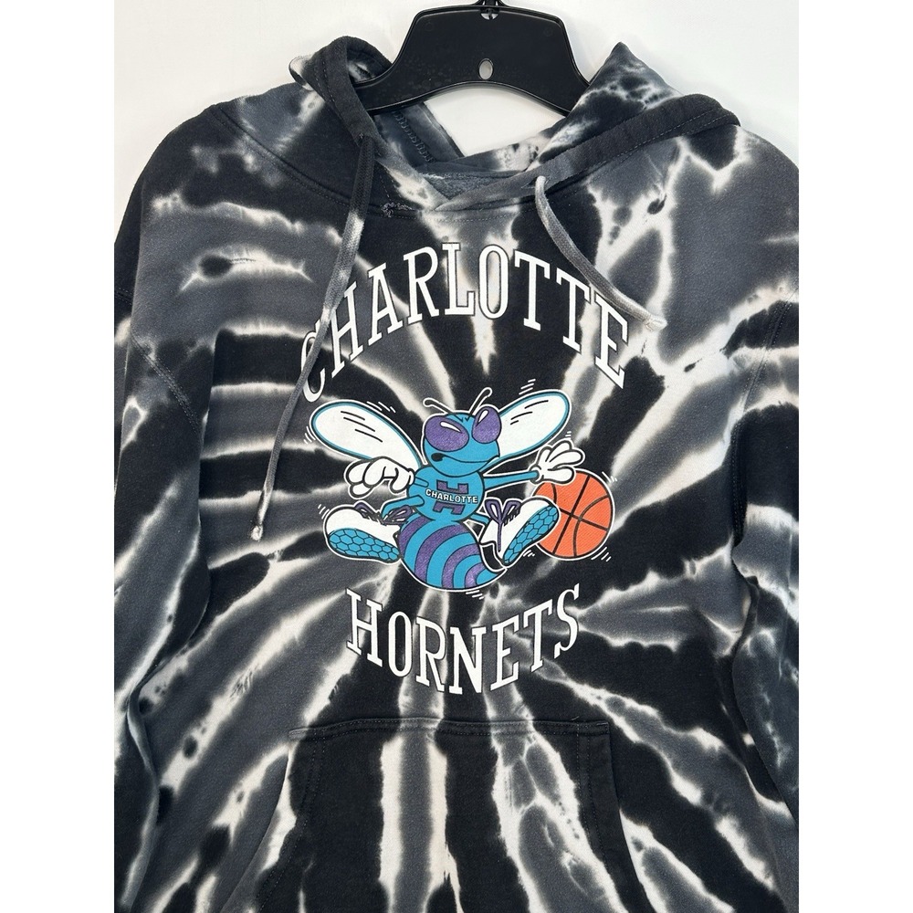 Charlotte Hornets Tie-Dye Hoodie Sweatshirt Adult Size Medium Hugo Black‎ White - Picture 2 of 11